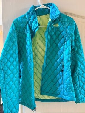 The North Face Teal Quilted Thermoball Jacket - Teal with Lime Lining